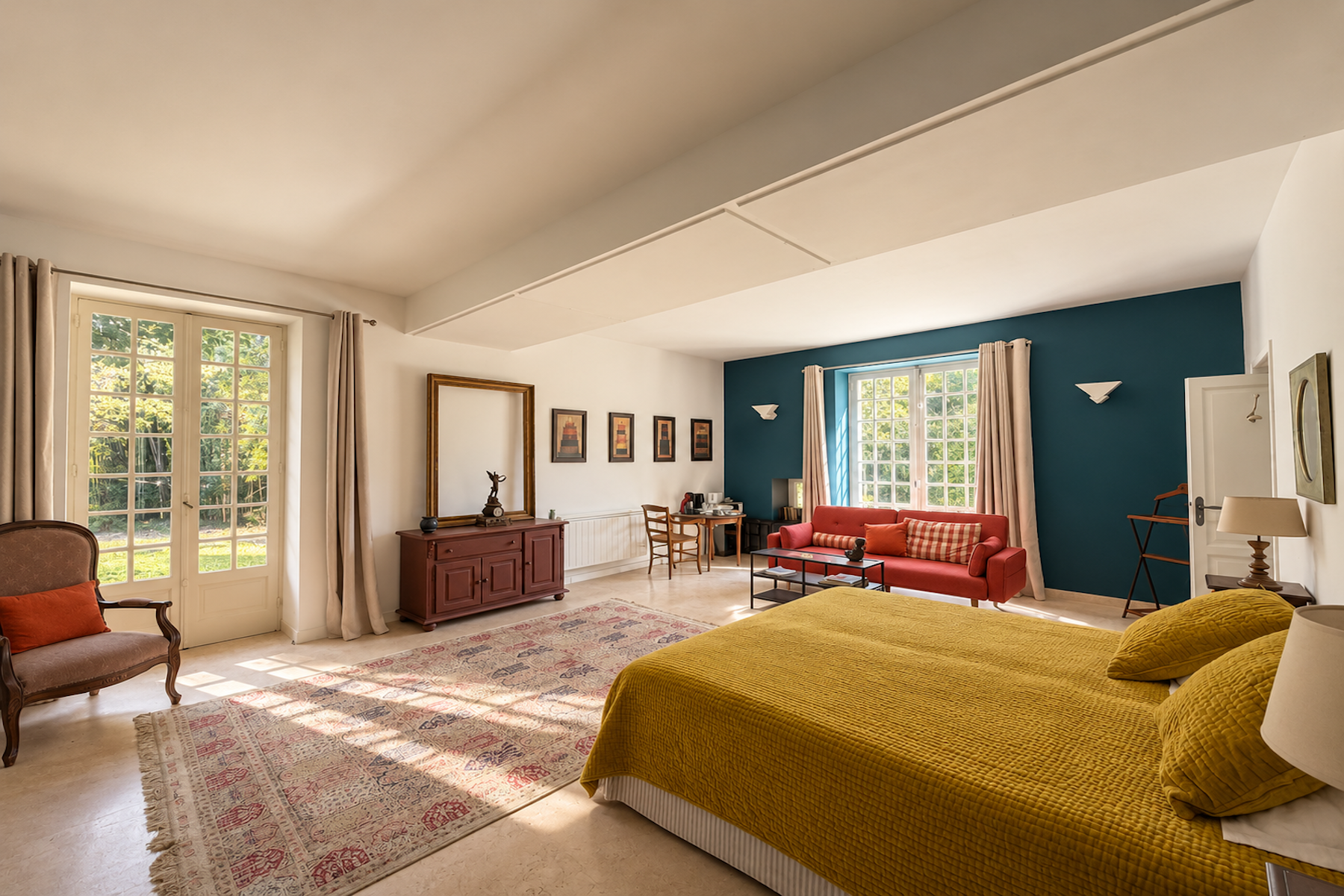  35 Minutes from Uzès – Charming 510 sqm Provençal Farmhouse Set Within 1.8 Hect… - 物件實景
