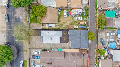 Los Angeles, California, 90003, United States, 5 Bedrooms Bedrooms, ,Residential,For Sale,1879445