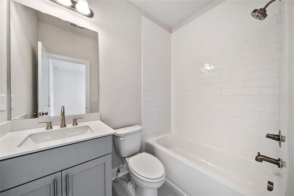 Canton, Georgia, 30115, United States, 4 Bedrooms Bedrooms, ,4 BathroomsBathrooms,Residential,For Sale,1866443