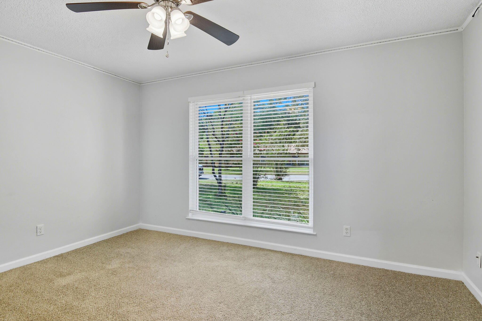 Niceville, Florida, 32578, United States, 4 Bedrooms Bedrooms, ,2 BathroomsBathrooms,Residential,For Sale,1961467