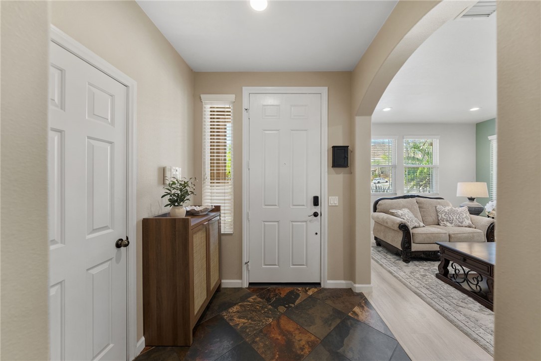 Lake Elsinore, California, 92532, United States, 3 Bedrooms Bedrooms, ,3 BathroomsBathrooms,Residential,For Sale,2049094