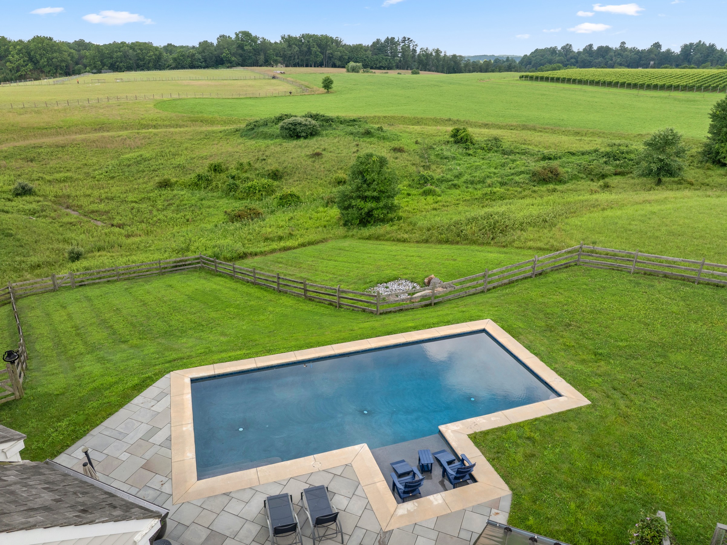  NONE AVAILABLE - 物件實景