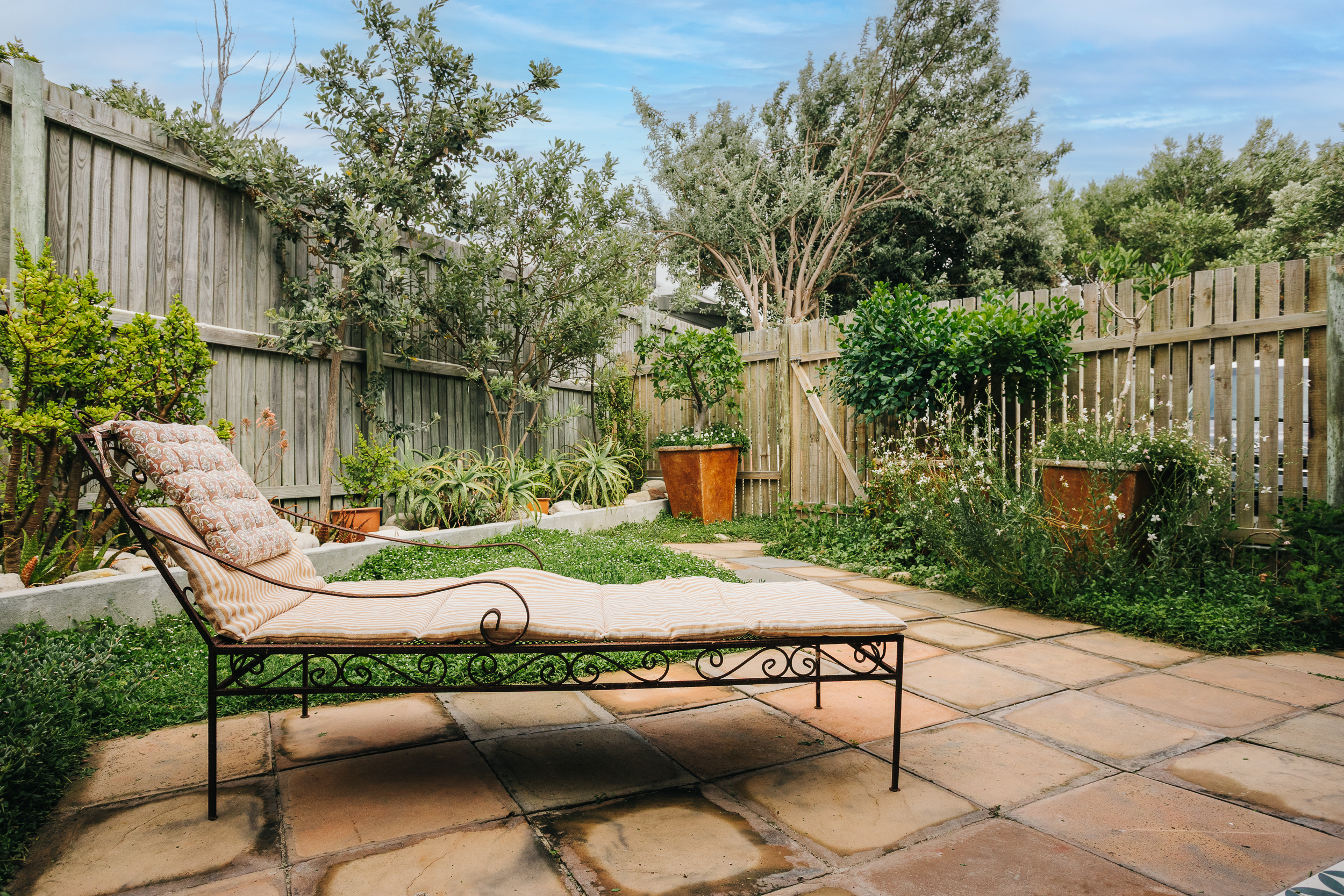  Brick & Mortar Meets Ocean & Artist - 物件實景