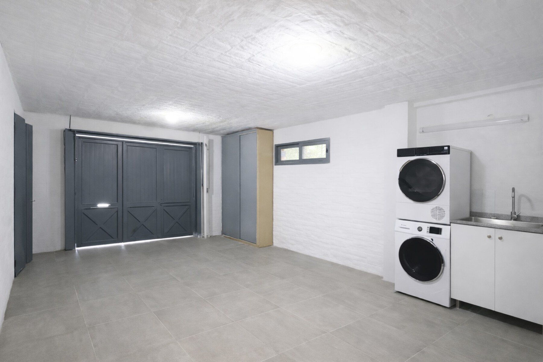  Exclusive 5-Bedroom Residence Steps from Playa Brava - 物件實景