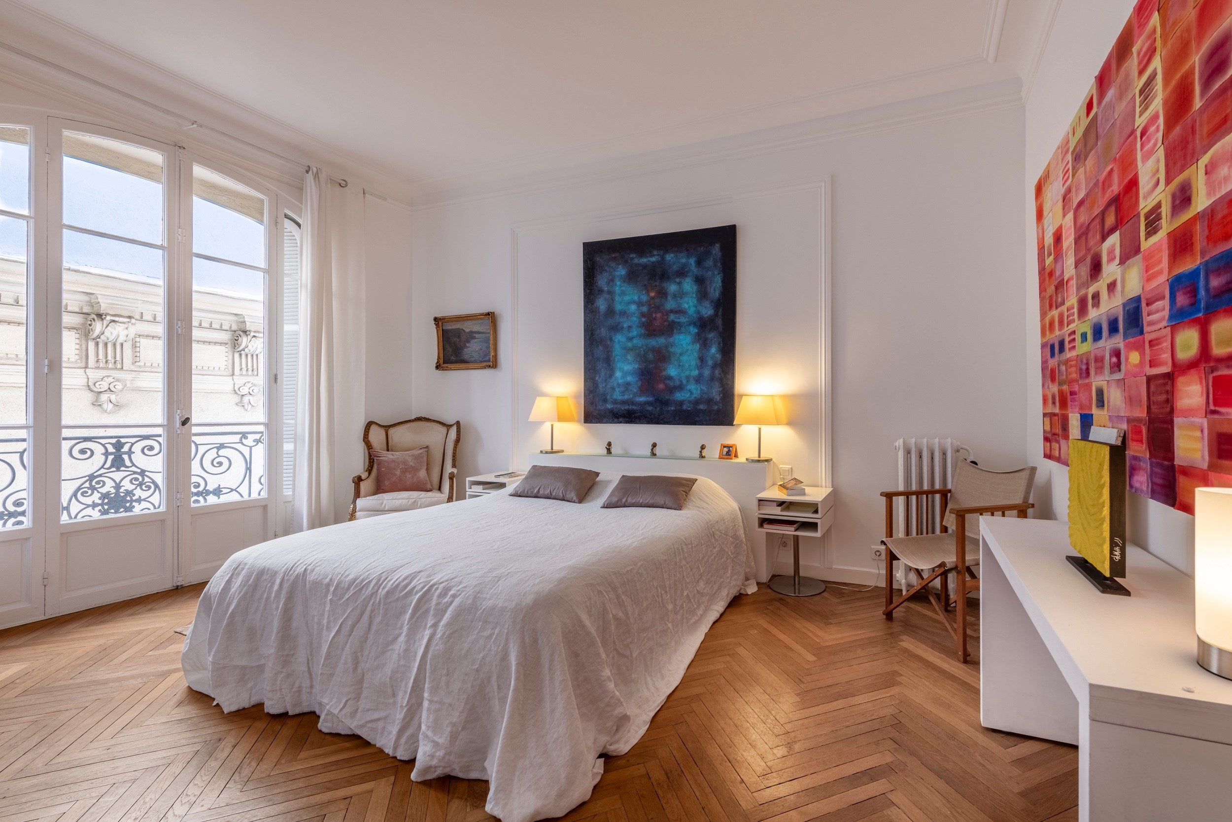  Nice Victor Hugo renovated 2 bedroom apartment 112 sqm with bow windows and par… - 物件實景