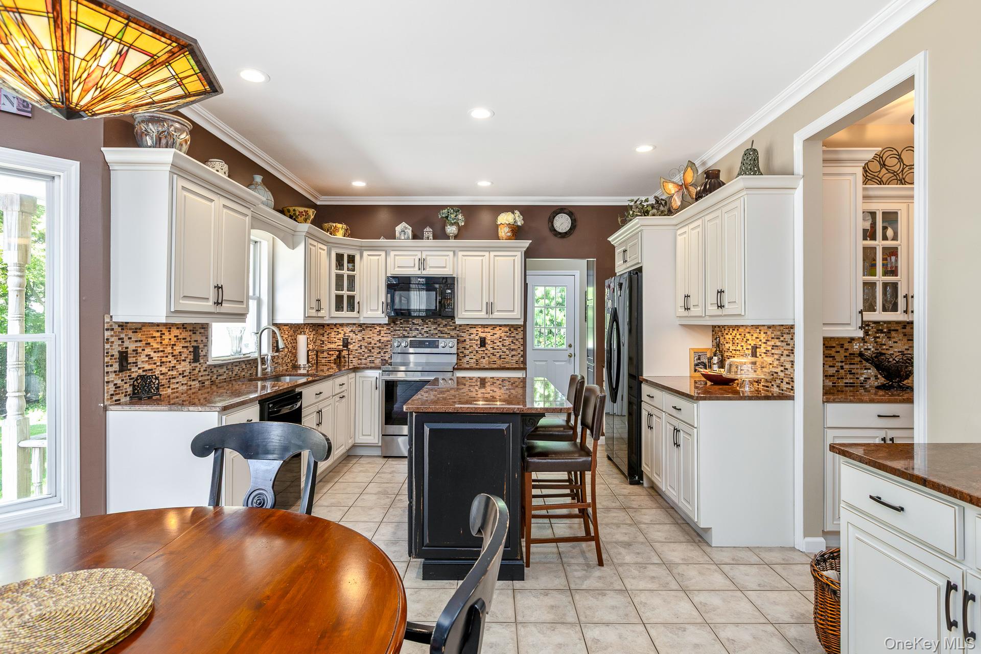  17 Dorfer Lane, Nesconset, NY, 11767 - 物件實景