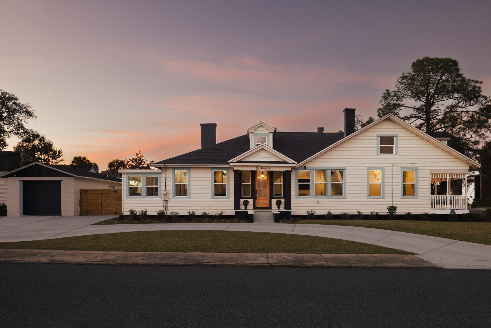 Downtown Pensacola's Premier Work-Live-Play Residence 
