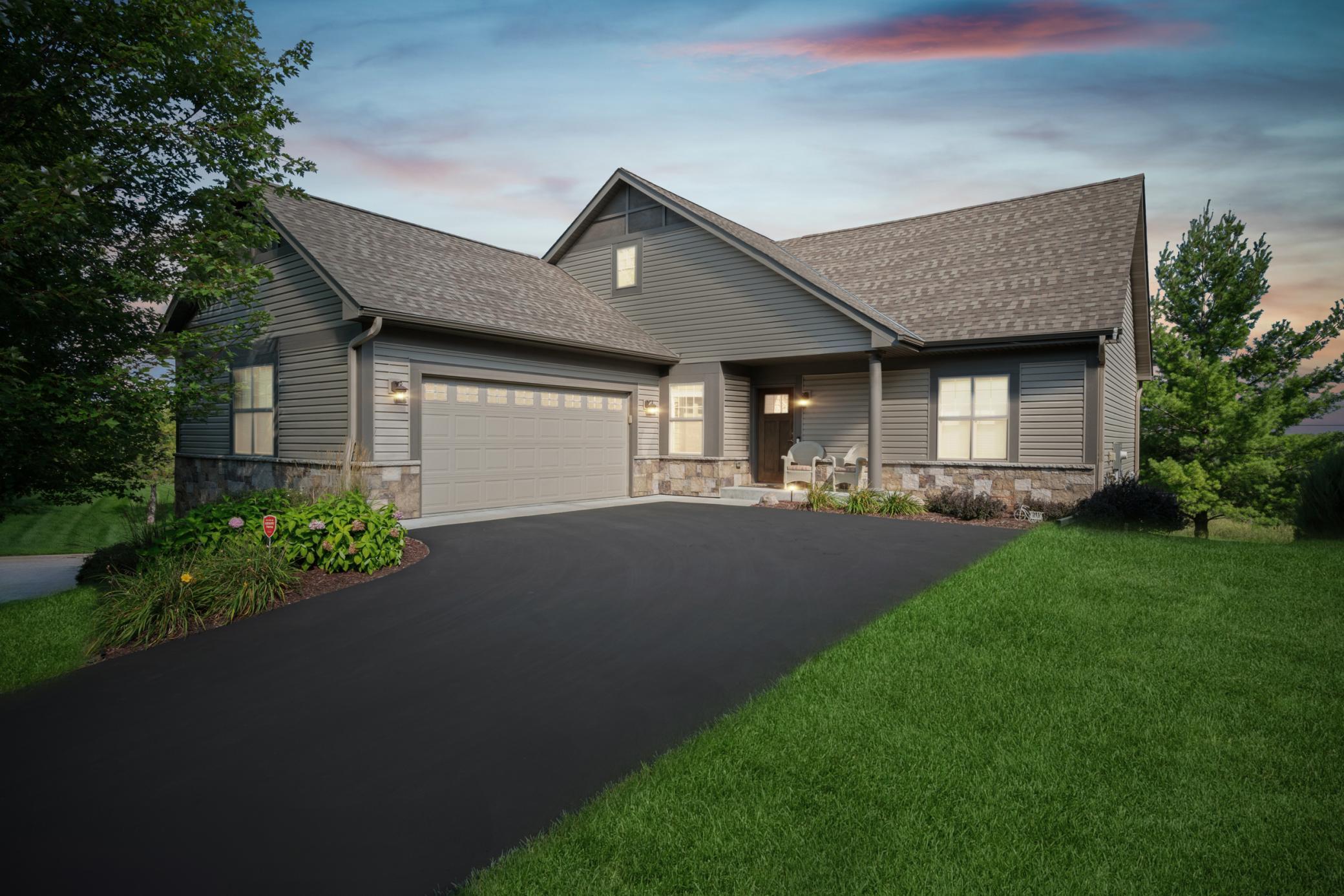 Carver, Minnesota, 55315, United States, 3 Bedrooms Bedrooms, ,2 BathroomsBathrooms,Residential,For Sale,1927494