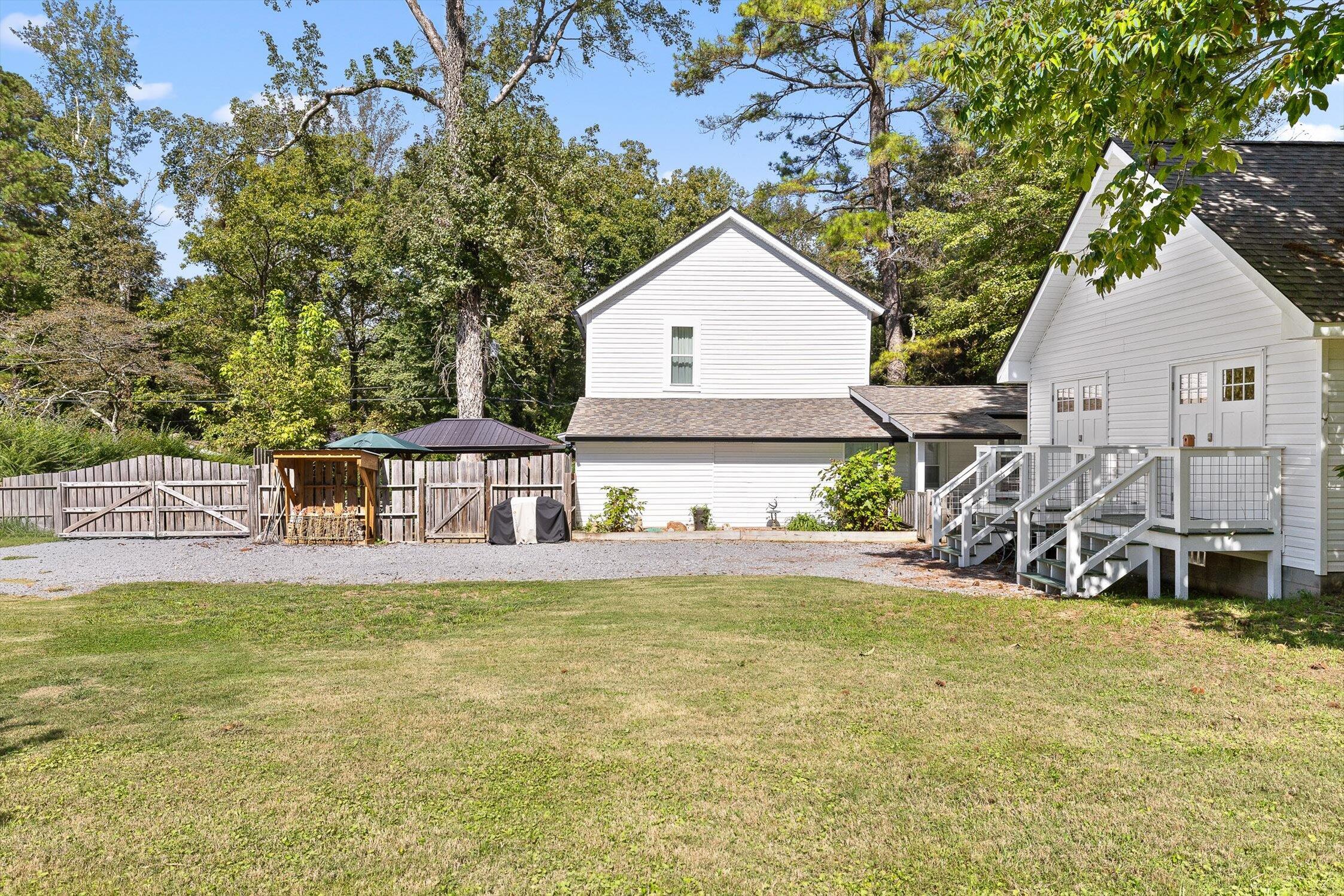 Mentone, Alabama, 35984, United States, 3 Bedrooms Bedrooms, ,2 BathroomsBathrooms,Residential,For Sale,1973723