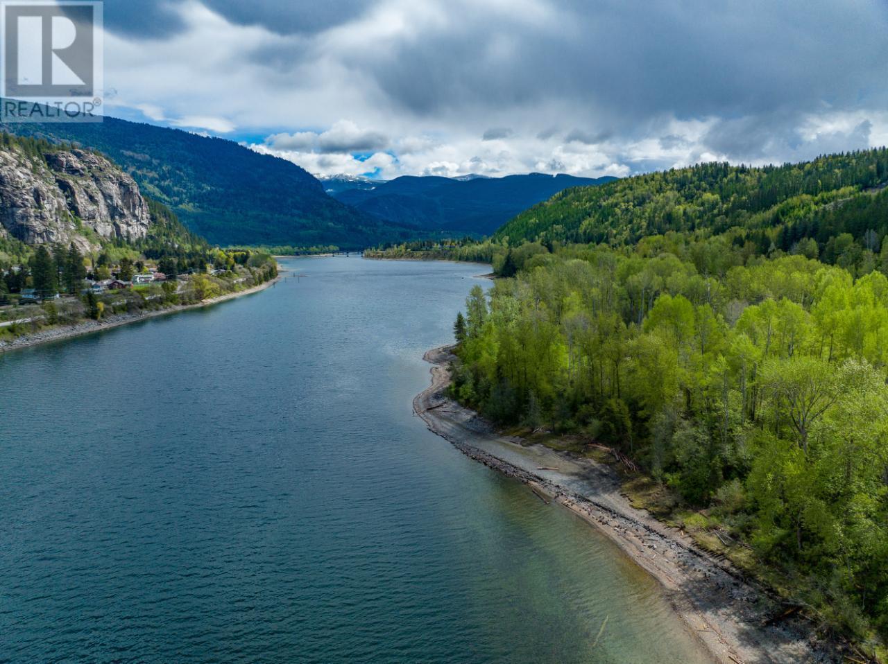 CASTLEGAR, British Columbia, V1N 3N3, CA, ,Residential,For Sale,1913542