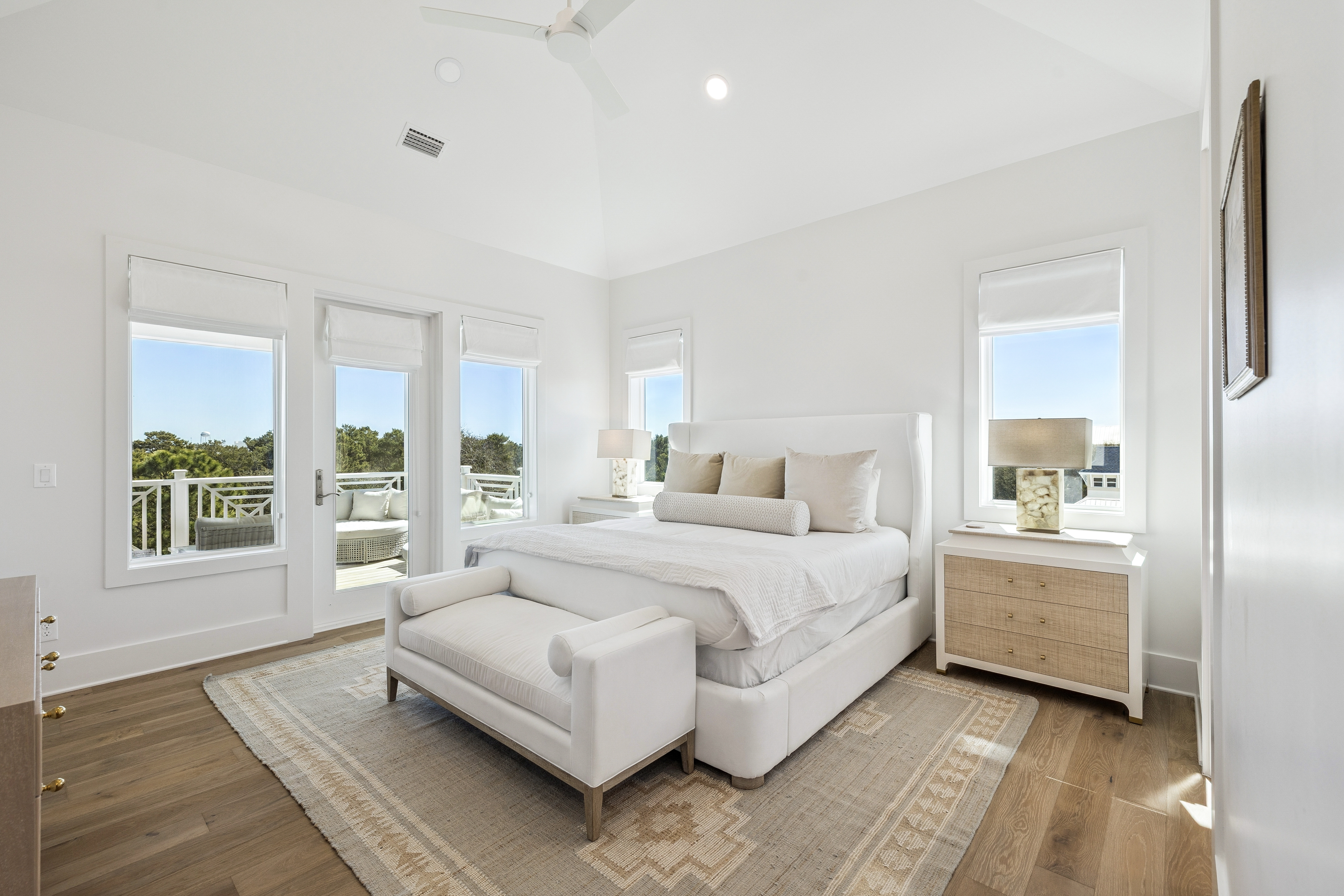  Contemporary Coastal Retreat With Deeded Beach Access - 物件實景