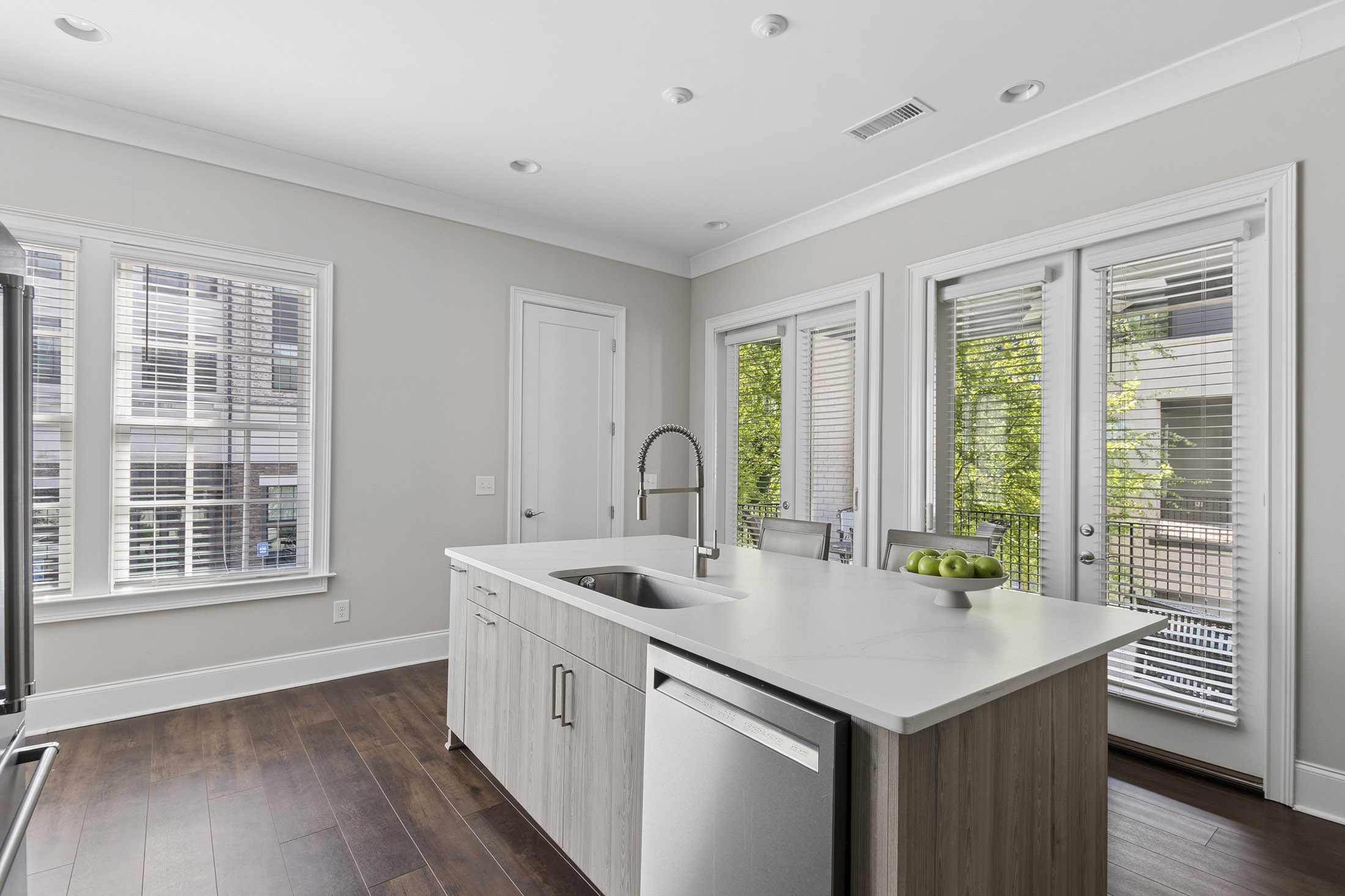  End-Unit Luxury Townhome at Aria - 物件實景