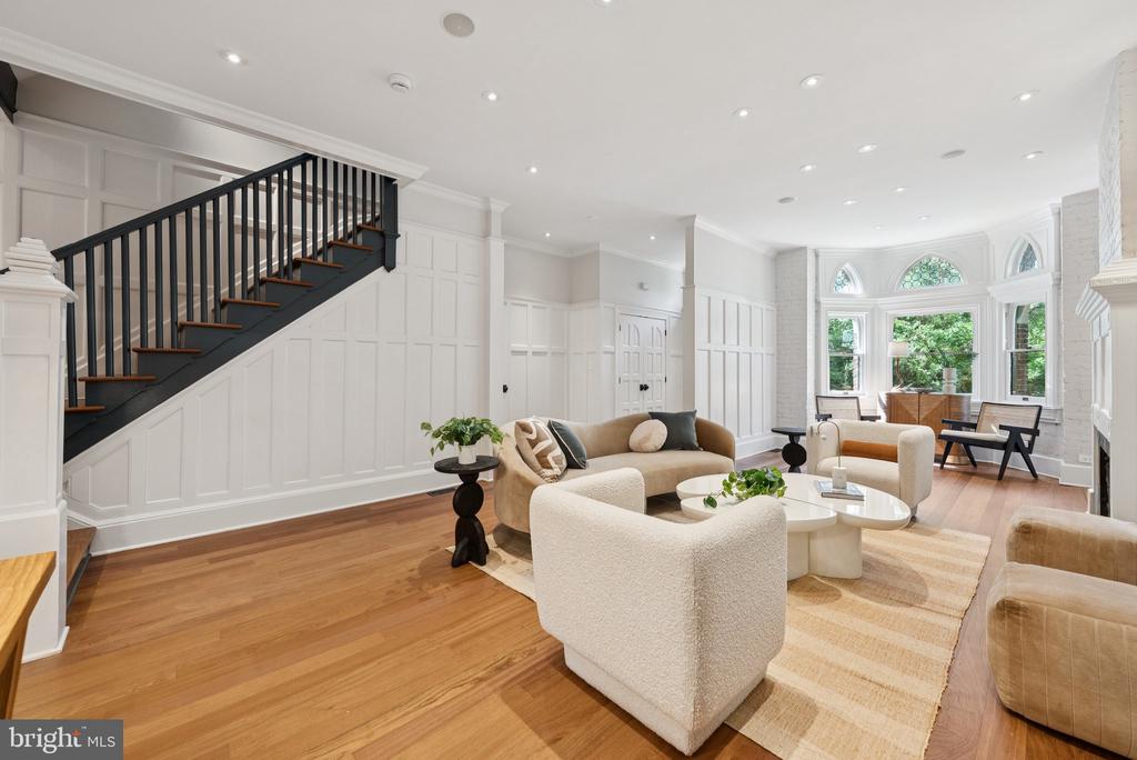 Washington, District of Columbia, 20009, United States, 4 Bedrooms Bedrooms, ,4 BathroomsBathrooms,Residential,For Sale,1902983