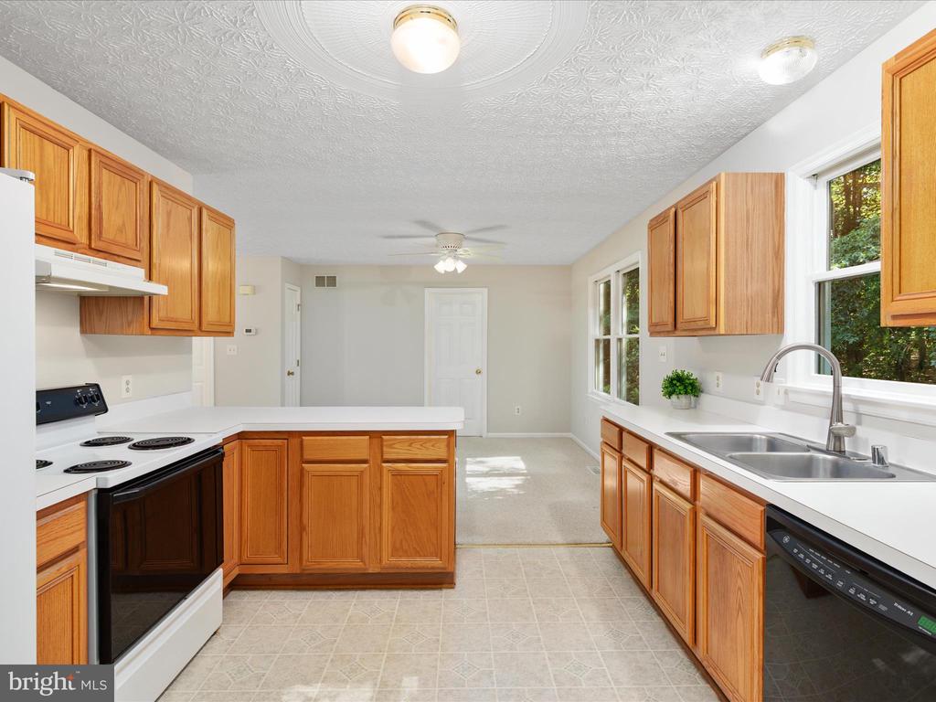 Leesburg, Virginia, 20176, United States, ,Residential,For Sale,1915866