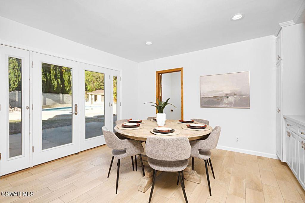 Thousand Oaks, California, 91362, United States, 4 Bedrooms Bedrooms, ,3 BathroomsBathrooms,Residential,For Sale,1990954