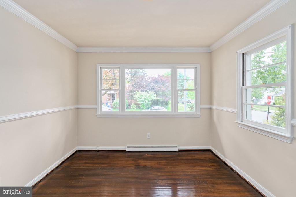 Fredericksburg, Virginia, 22401, United States, 3 Bedrooms Bedrooms, ,2 BathroomsBathrooms,Residential,For Sale,1805404