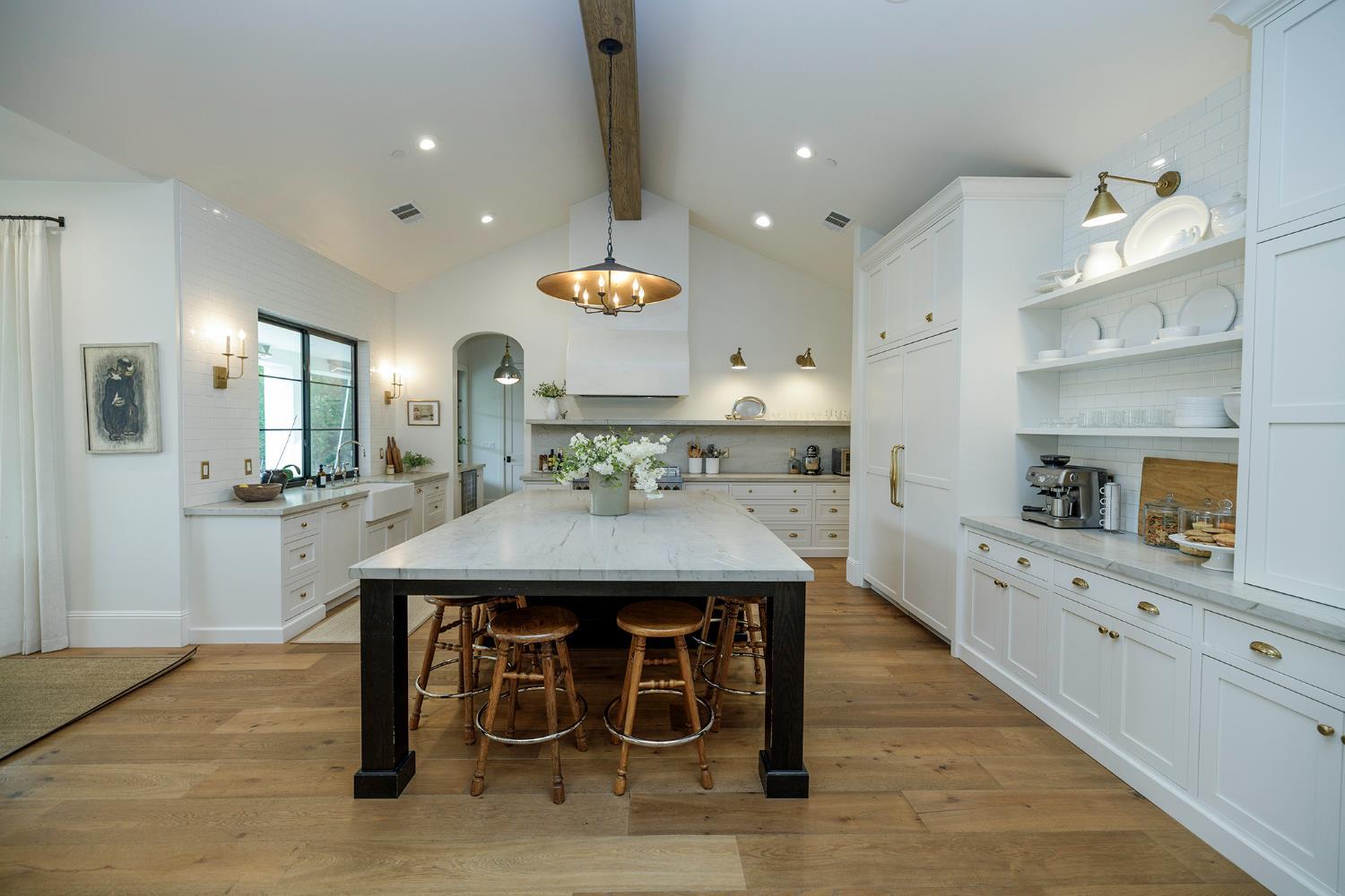 Turlock, California, 95382, United States, 5 Bedrooms Bedrooms, ,4 BathroomsBathrooms,Residential,For Sale,2002533