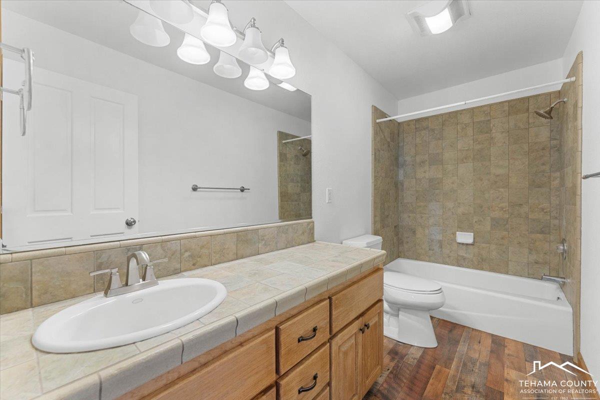 Cottonwood, California, 96080, United States, 3 Bedrooms Bedrooms, ,2 BathroomsBathrooms,Residential,For Sale,1942274