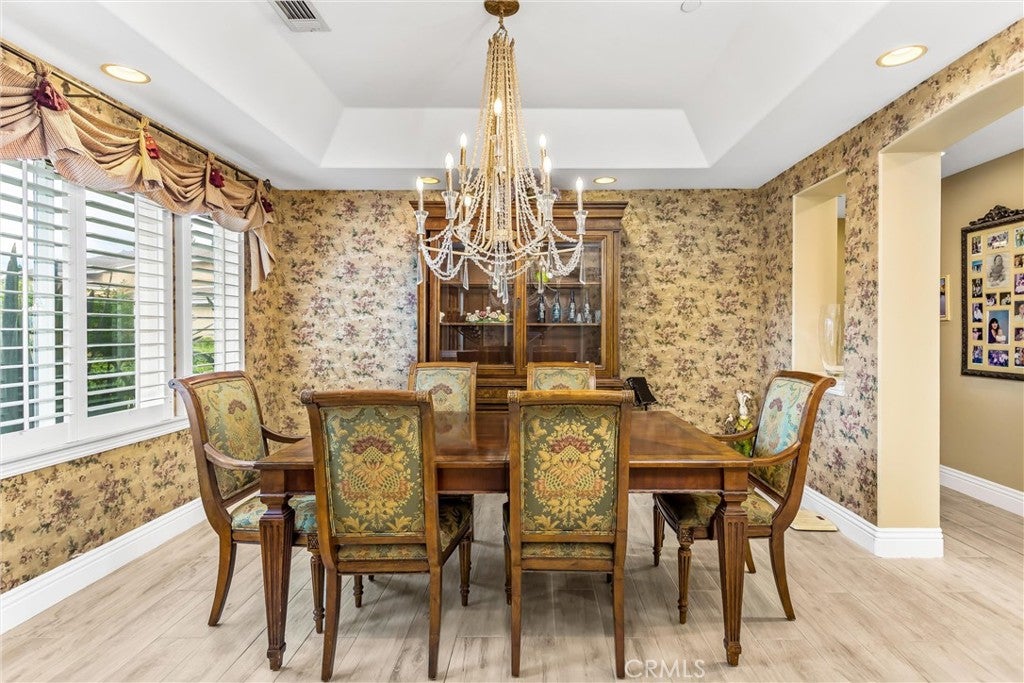 Redlands, California, 92373, United States, 5 Bedrooms Bedrooms, ,4 BathroomsBathrooms,Residential,For Sale,1992456