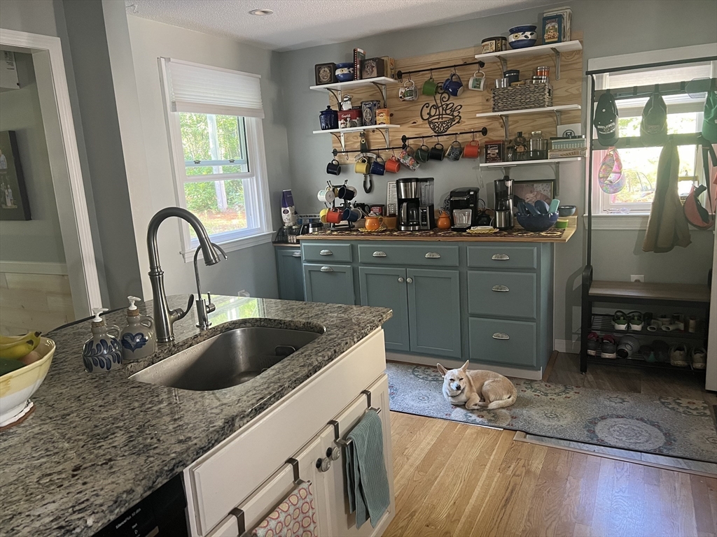 Windham, New Hampshire, 03087, United States, 3 Bedrooms Bedrooms, ,2 BathroomsBathrooms,Residential,For Sale,1939744