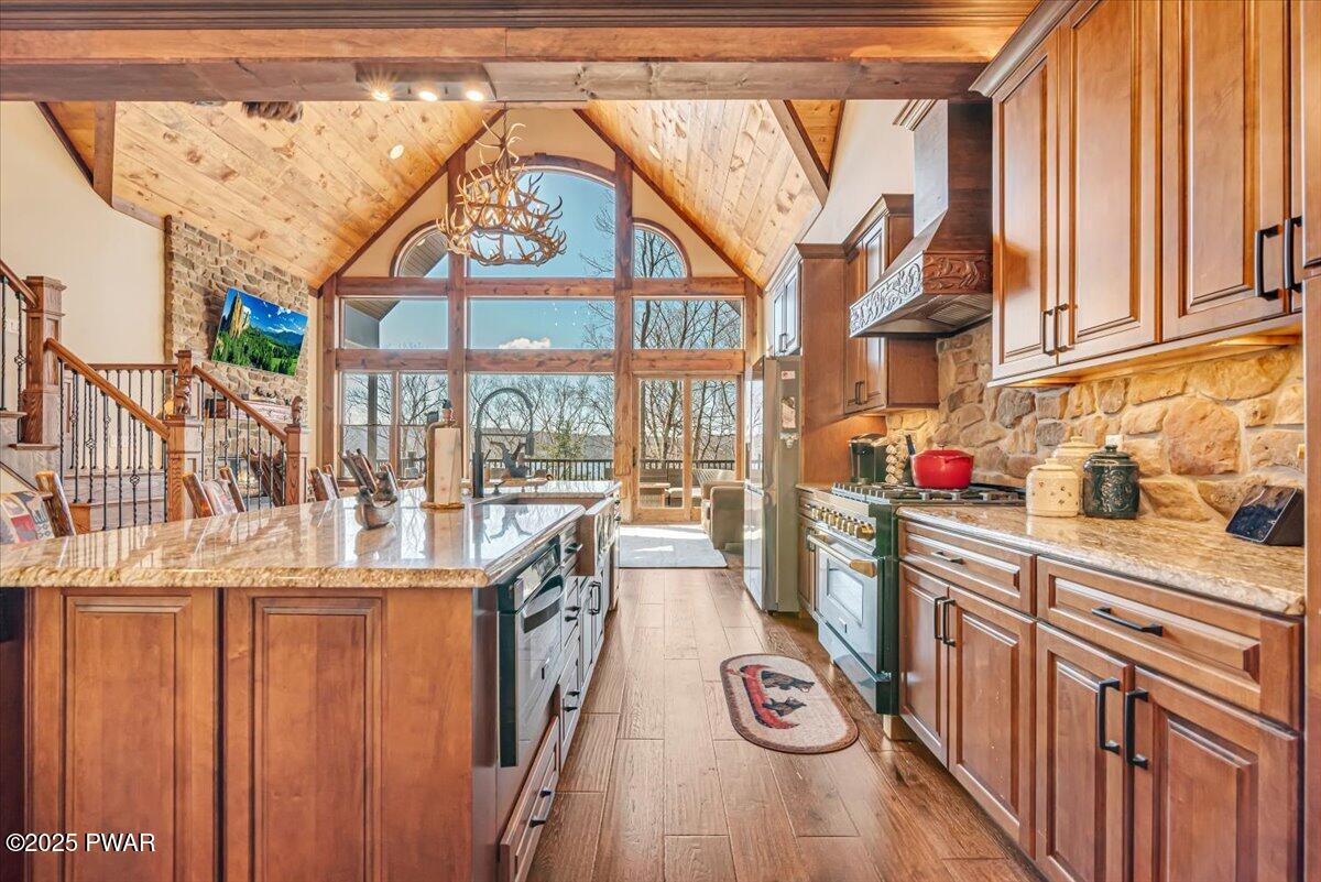 Lake Ariel, Pennsylvania, 18436, United States, 6 Bedrooms Bedrooms, ,4 BathroomsBathrooms,Residential,For Sale,2005698