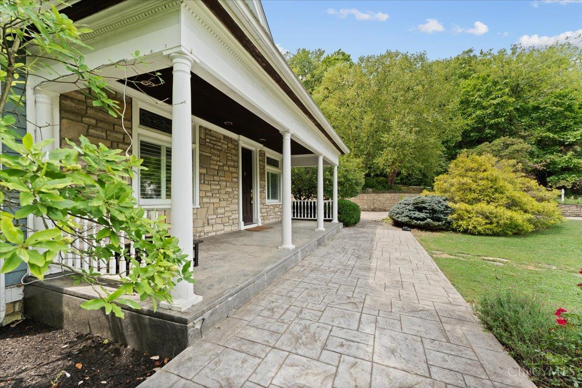 Cincinnati, Ohio, 45226, United States, 3 Bedrooms Bedrooms, ,2 BathroomsBathrooms,Residential,For Sale,1911951