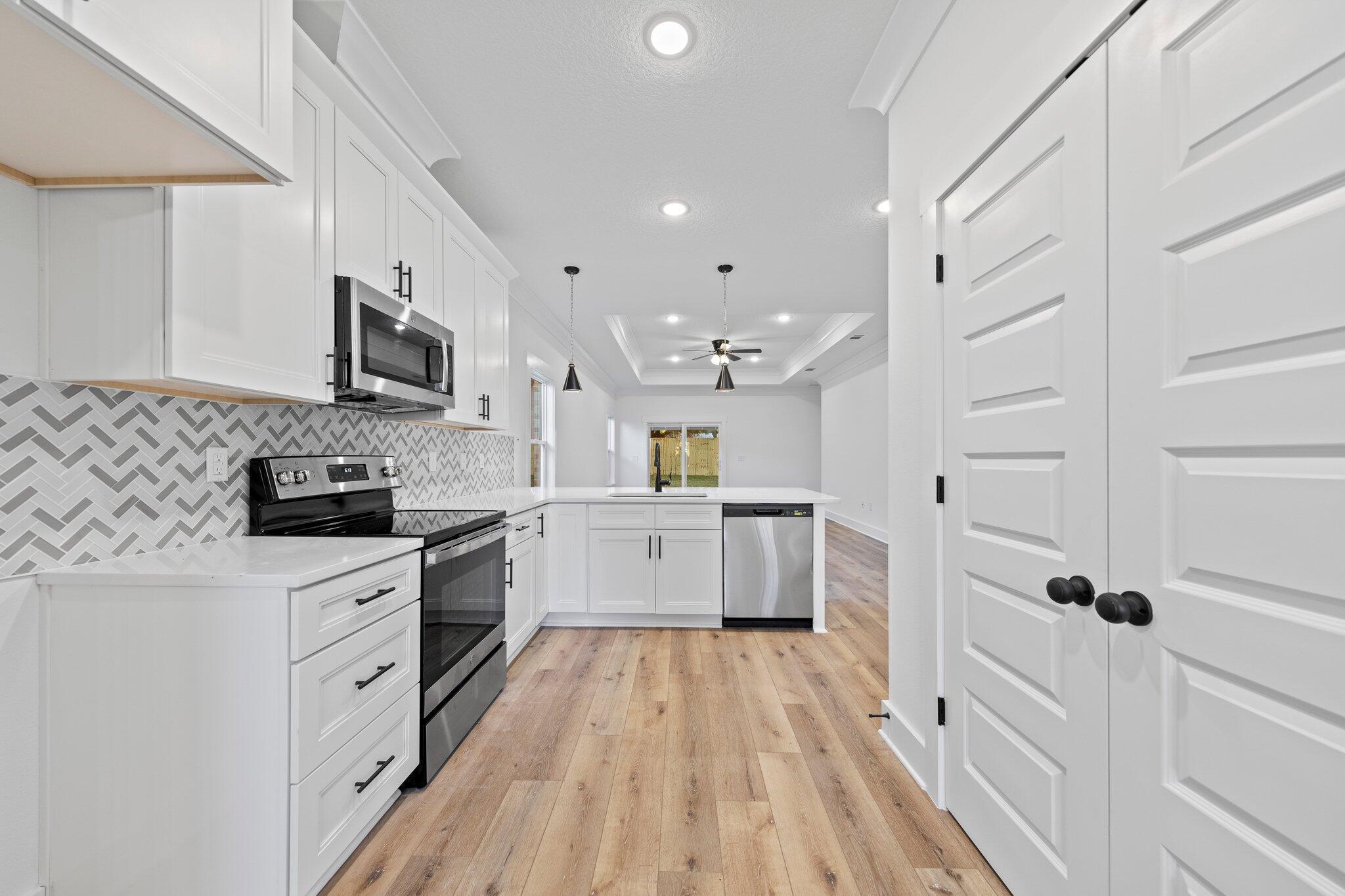 Niceville, Florida, 32578, United States, 4 Bedrooms Bedrooms, ,2 BathroomsBathrooms,Residential,For Sale,1992868