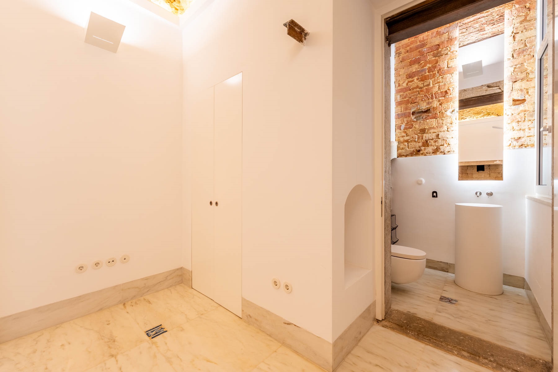  Flat, 2 bedrooms, for Sale - 物件實景