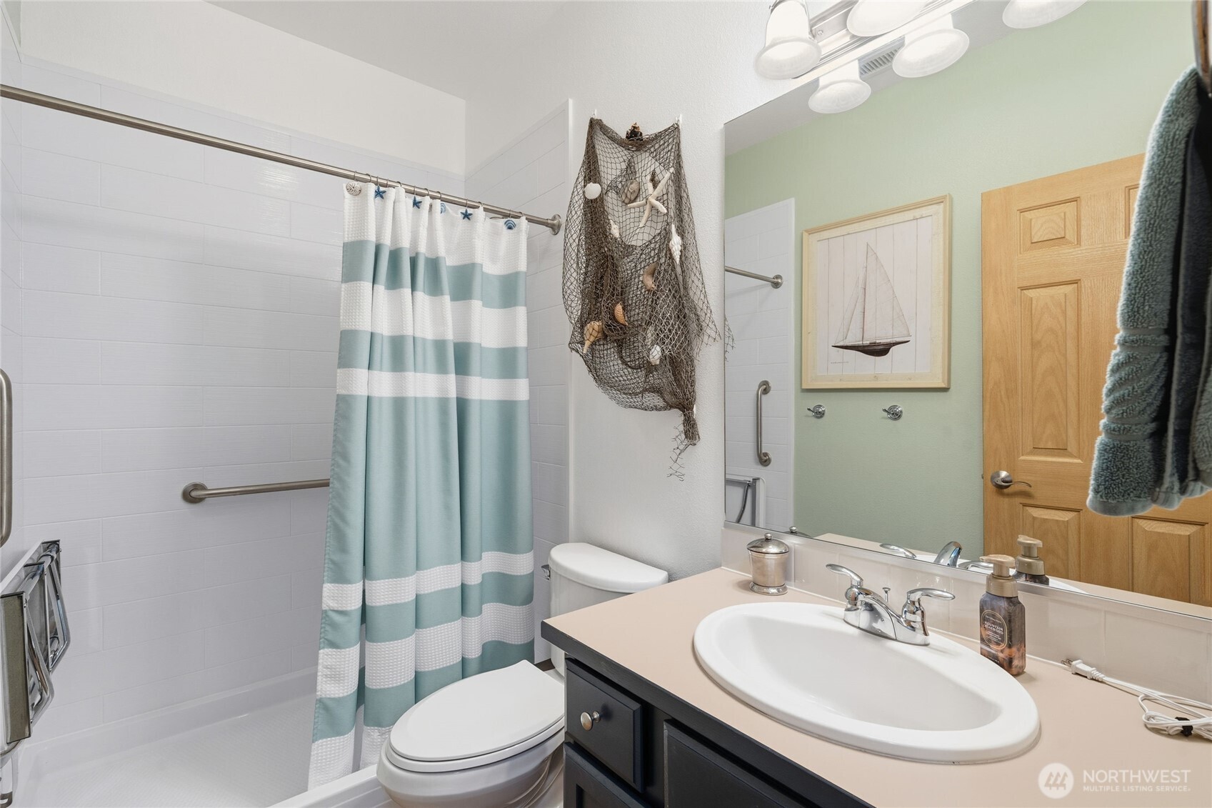 Lacey, Washington, 98516, United States, 2 Bedrooms Bedrooms, ,1 BathroomBathrooms,Residential,For Sale,1987795