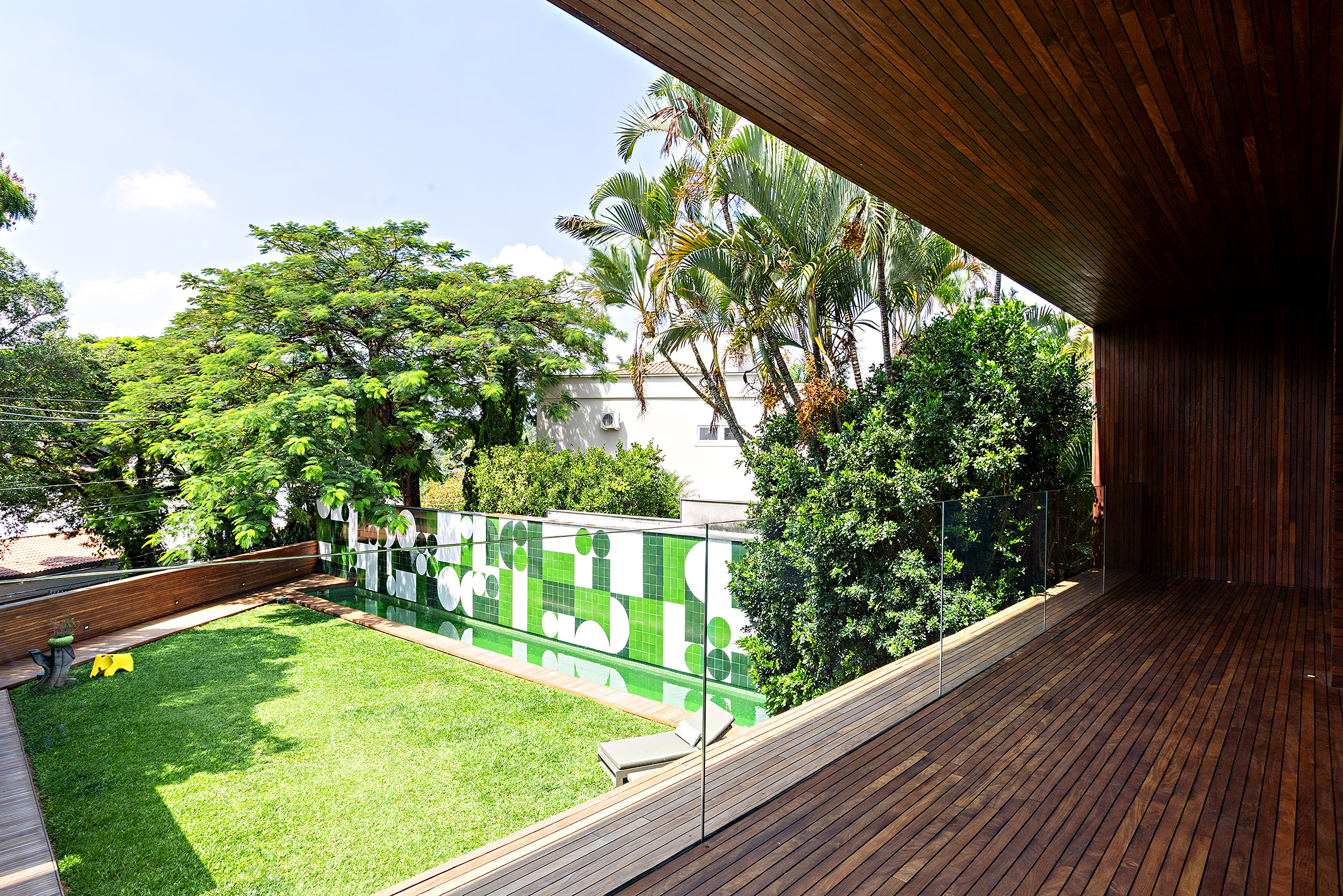  Contemporary residence with heated pool and integrated gourmet area - 物件實景