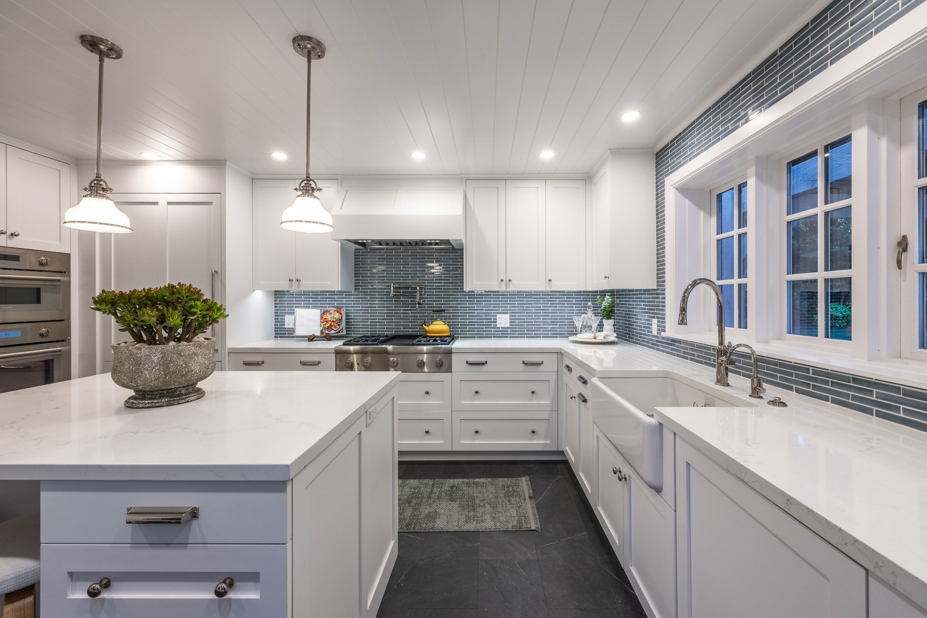  Tastefully Updated Holladay Rambler on .60 acre Manicured Lot - 物件實景