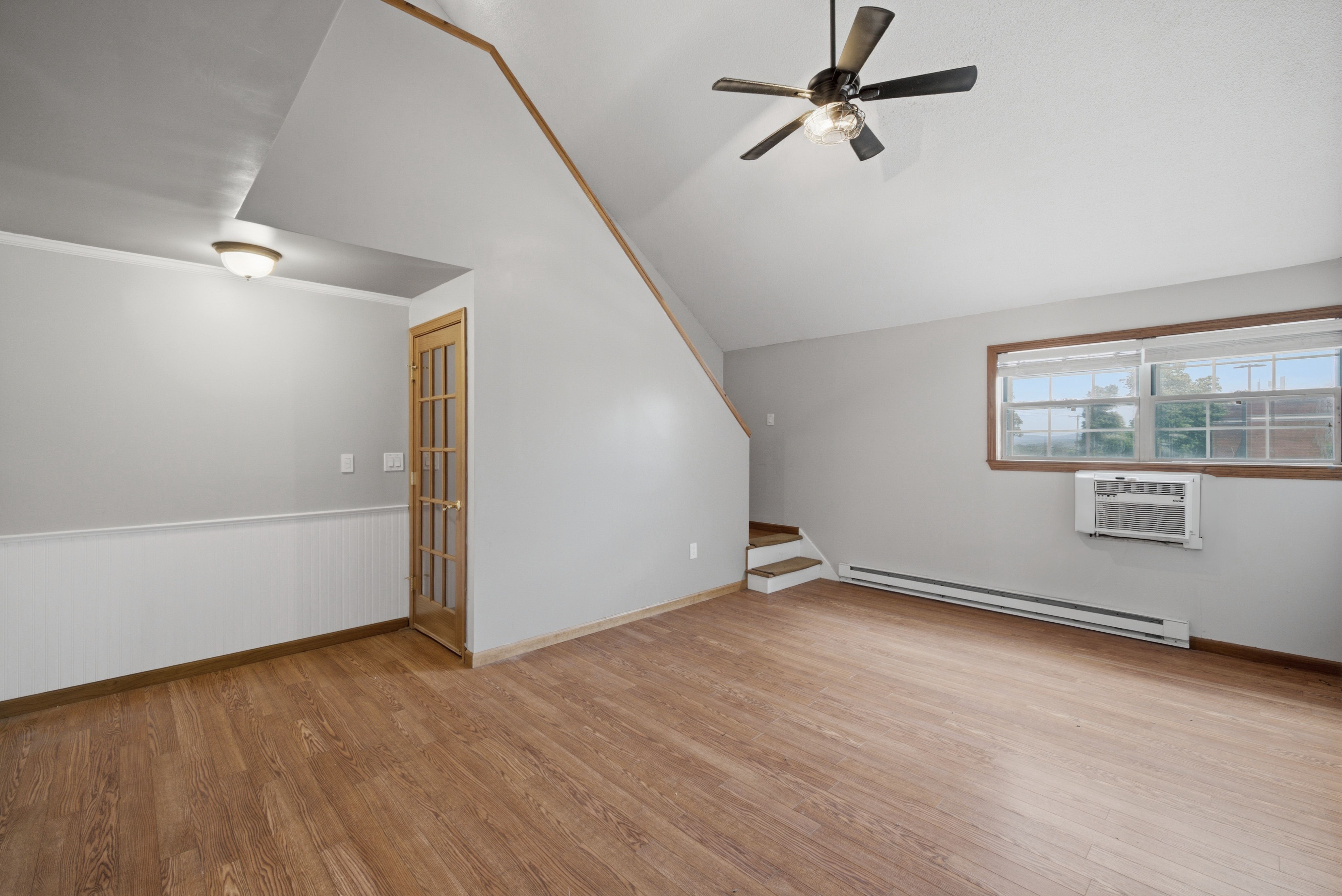  Your move-in ready Woodgate townhouse awaits - 物件實景