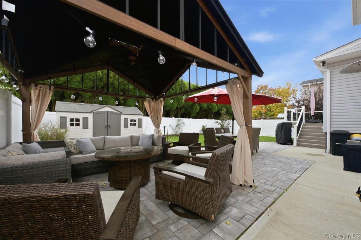 Merrick, New York, 11566, United States, 3 Bedrooms Bedrooms, ,3 BathroomsBathrooms,Residential,For Sale,1986518