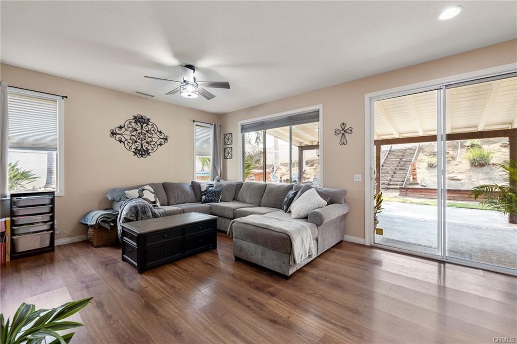 Riverside, California, 92503, United States, 4 Bedrooms Bedrooms, ,2 BathroomsBathrooms,Residential,For Sale,1996402