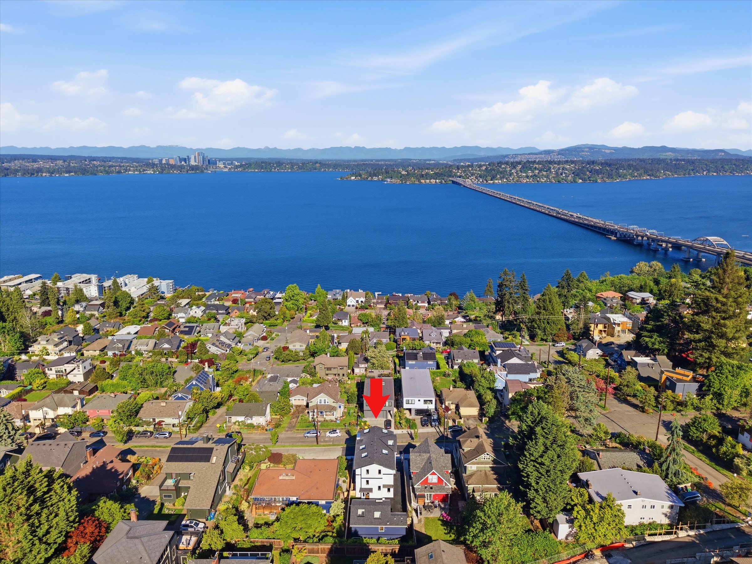  909 32nd Ave S Unit #A, Seattle, WA 98144 - 物件實景