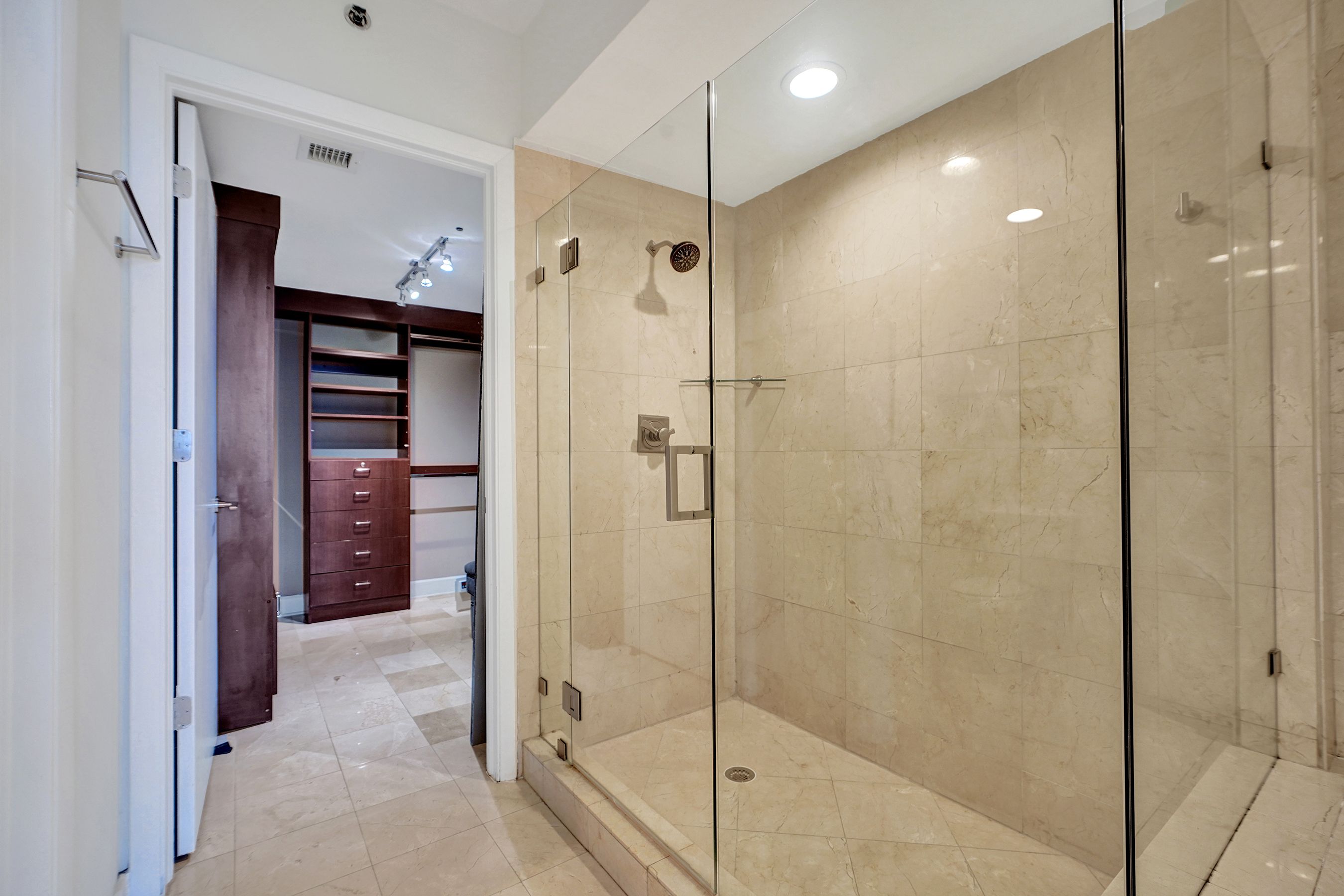  19111 Collins Ave, Sunny Isles Beach, FL, 33160 - 物件實景