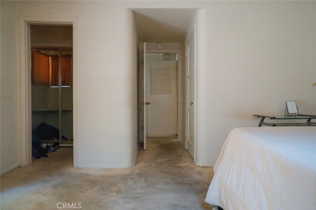 Los Angeles, California, 90018, United States, 2 Bedrooms Bedrooms, ,1 BathroomBathrooms,Residential,For Sale,1928435
