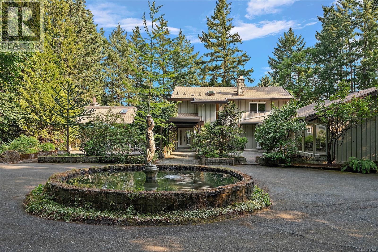 NORTH SAANICH, British Columbia, V8L 5L5, CA, 5 Bedrooms Bedrooms, ,4 BathroomsBathrooms,Residential,For Sale,1946996