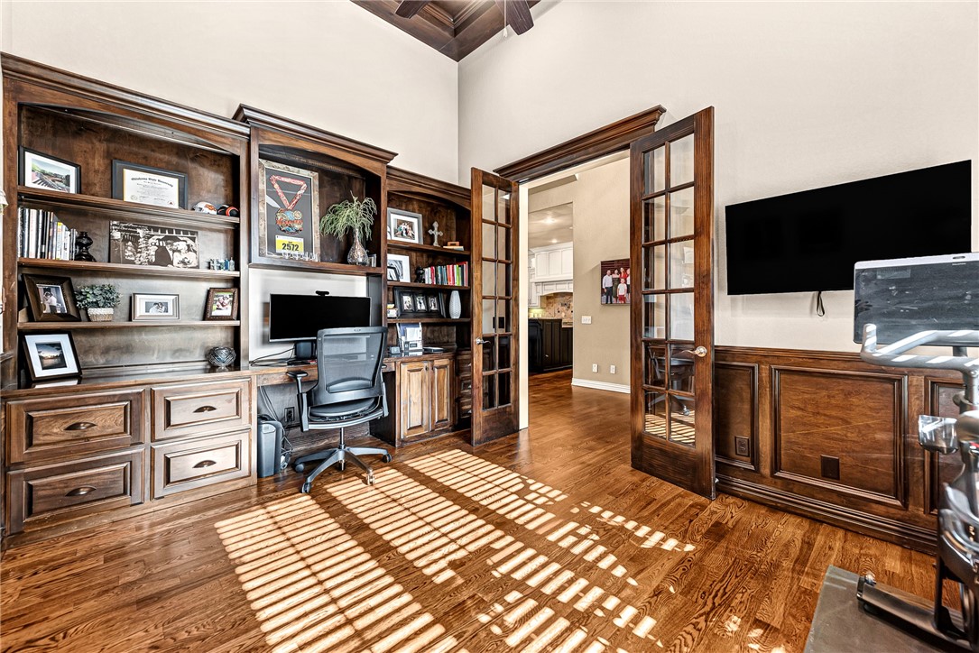 Centerton, Arkansas, 72719, United States, 5 Bedrooms Bedrooms, ,5 BathroomsBathrooms,Residential,For Sale,1992149