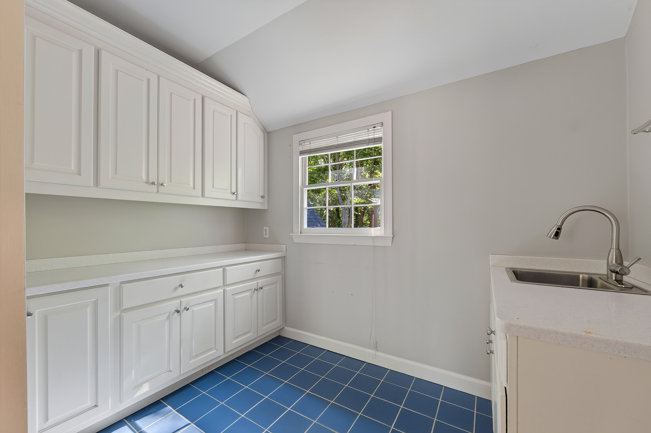  Timeless Colonial Elegance on Two Private Wooded Acres in Litchfield Hundred - 物件實景
