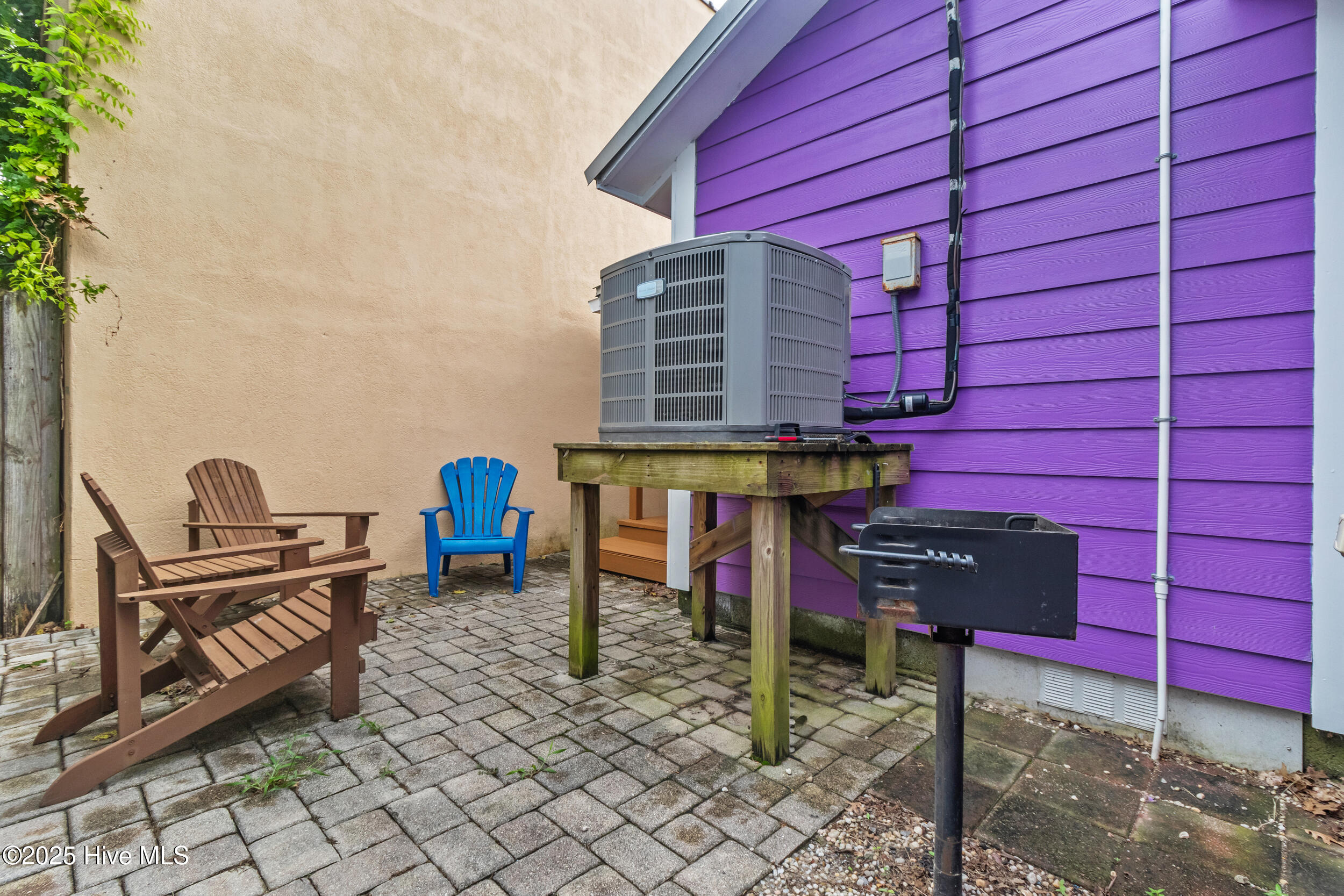 Carolina Beach, North Carolina, 28428, United States, 3 Bedrooms Bedrooms, ,2 BathroomsBathrooms,Residential,For Sale,1917395