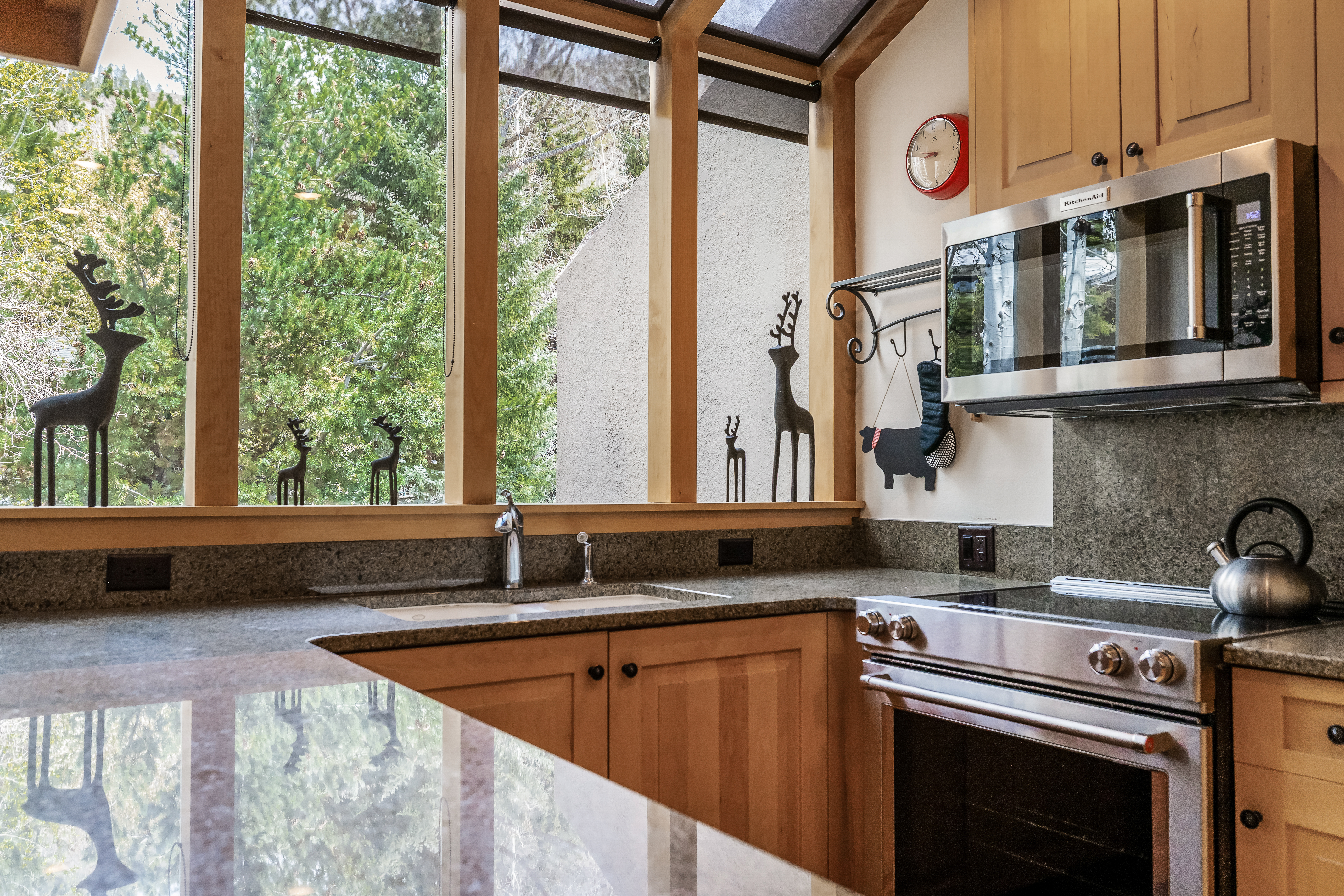  The Ultimate Alpine Retreat: Privacy Meets Convenience in Cascade Village - 物件實景