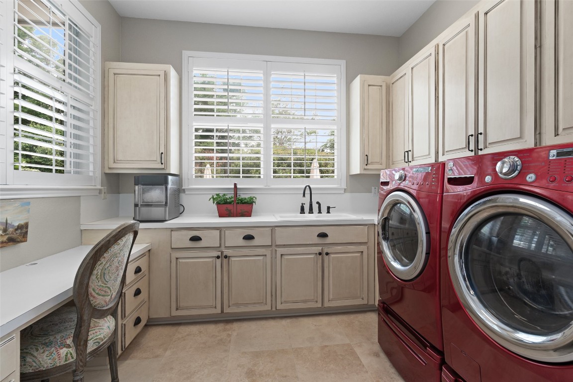 Round Rock, Texas, 78681, United States, 4 Bedrooms Bedrooms, ,4 BathroomsBathrooms,Residential,For Sale,1795335