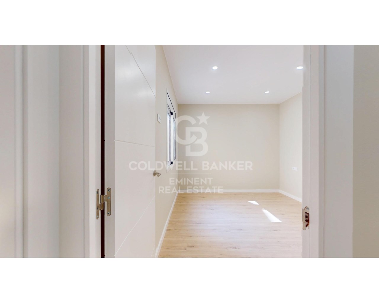 Barcelona, Catalonia, ES, 3 Bedrooms Bedrooms, ,1 BathroomBathrooms,Residential,For Sale,1949864