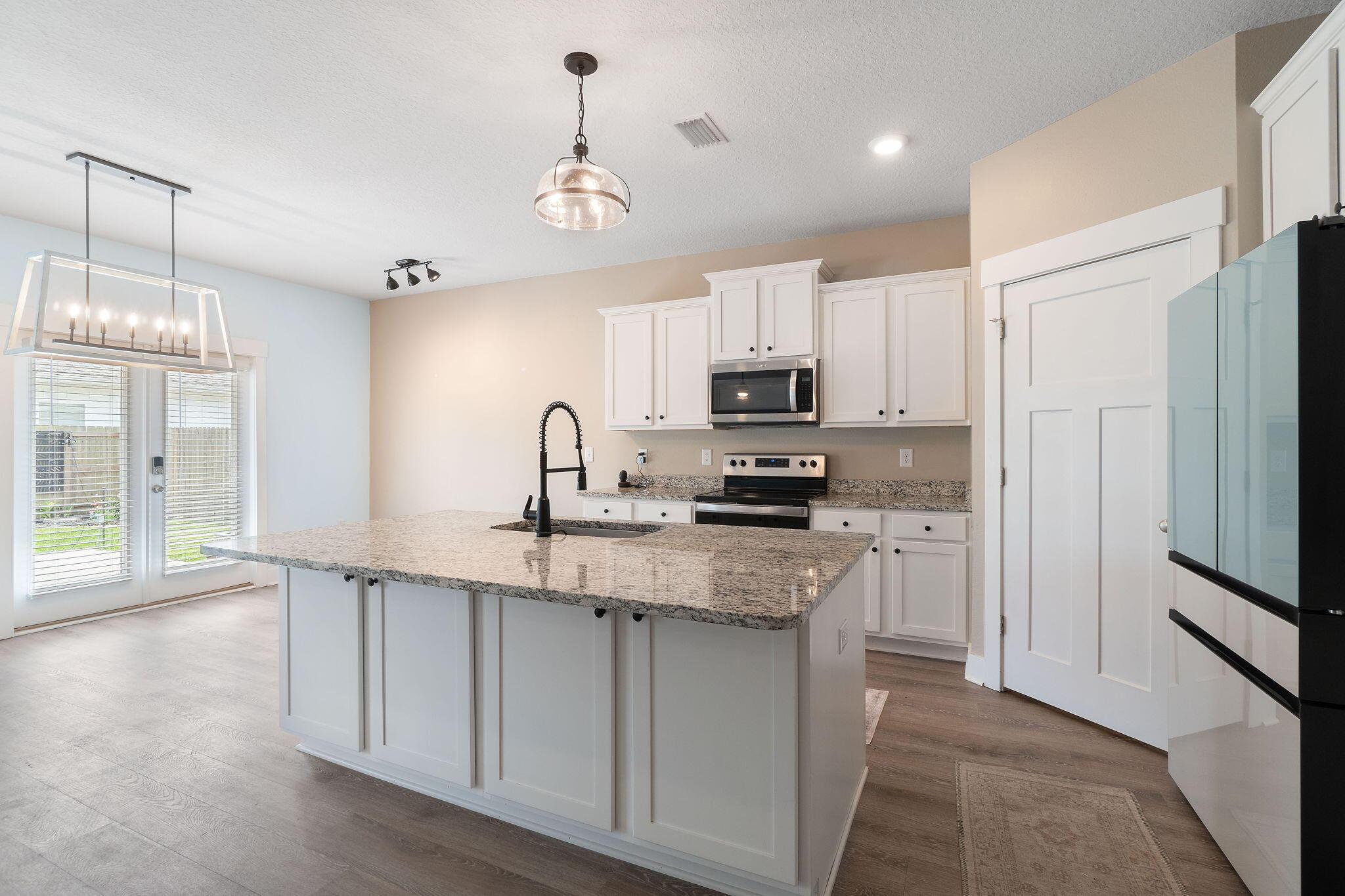 Gulf Breeze, Florida, 32563, United States, 5 Bedrooms Bedrooms, ,3 BathroomsBathrooms,Residential,For Sale,1934954