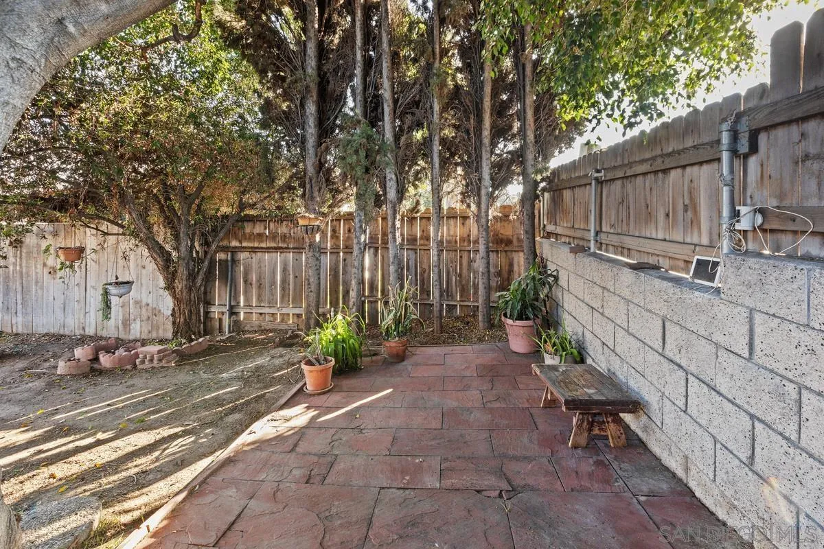 Spring Valley, California, 91977, United States, 3 Bedrooms Bedrooms, ,2 BathroomsBathrooms,Residential,For Sale,2001850