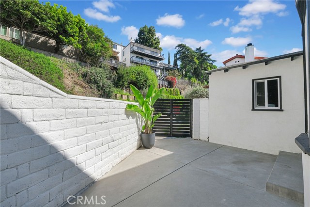 Los Angeles, California, 90027, United States, 3 Bedrooms Bedrooms, ,3 BathroomsBathrooms,Residential,For Sale,1980837