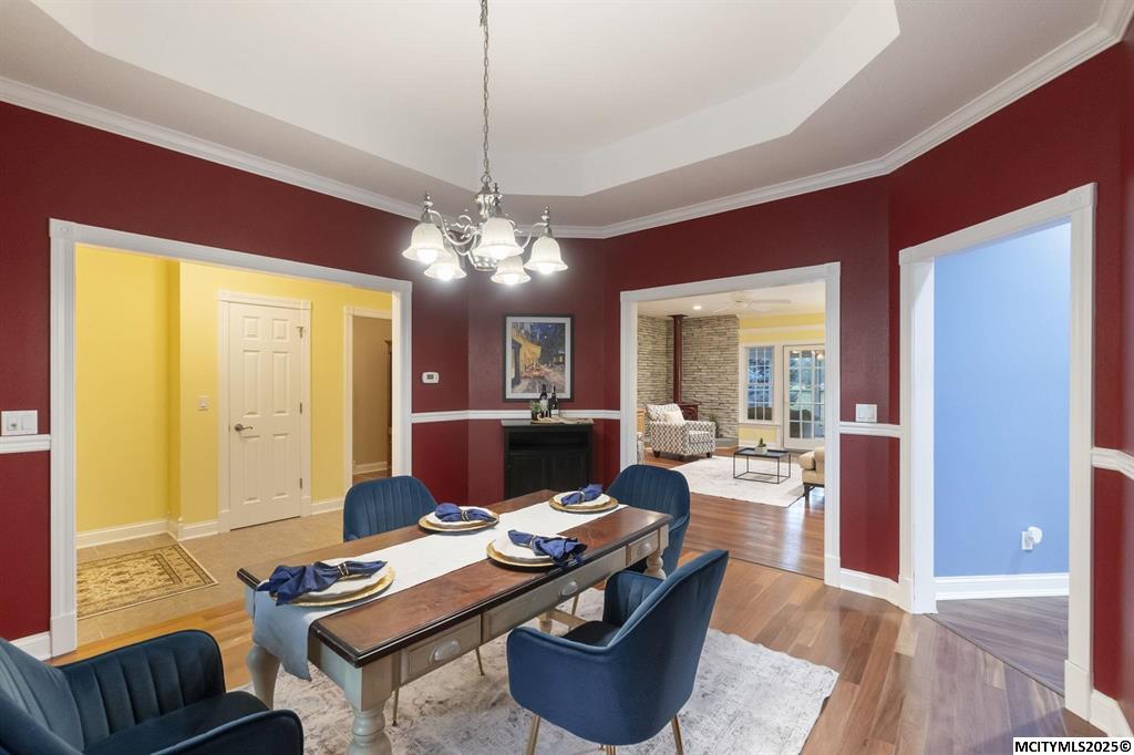 Mason City, Iowa, 50401, United States, 5 Bedrooms Bedrooms, ,4 BathroomsBathrooms,Residential,For Sale,1973709