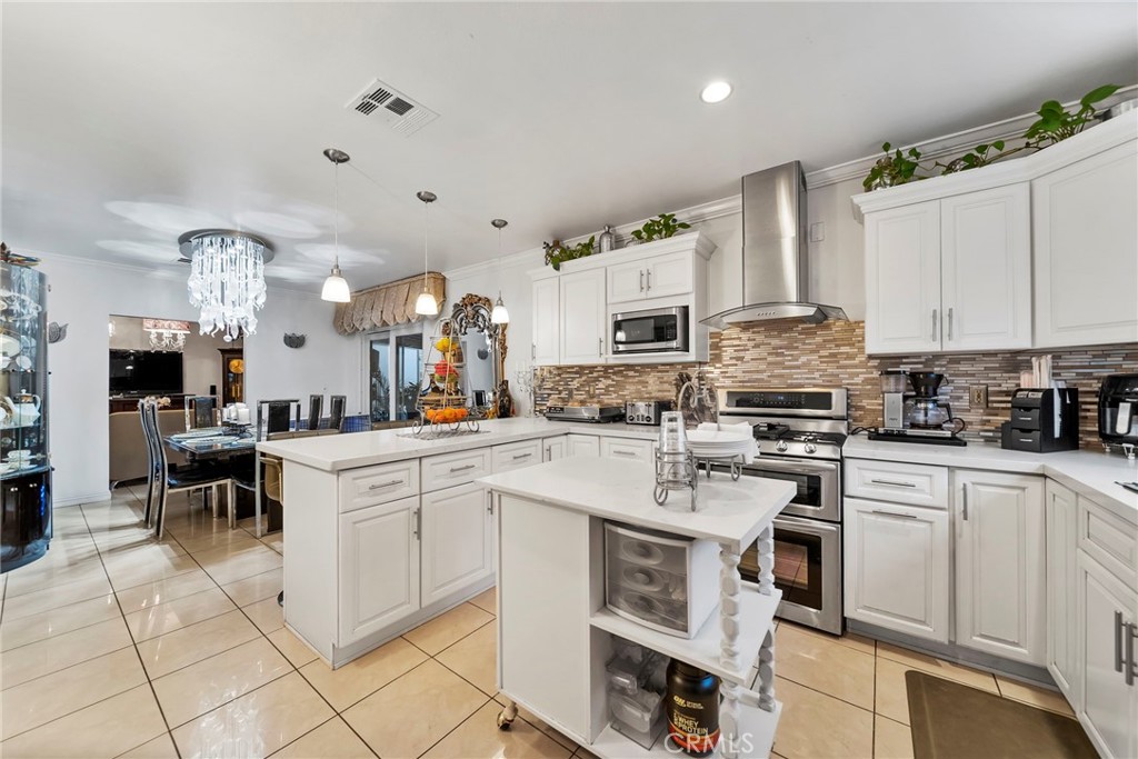 Los Angeles, California, 90041, United States, ,Residential,For Sale,2013561