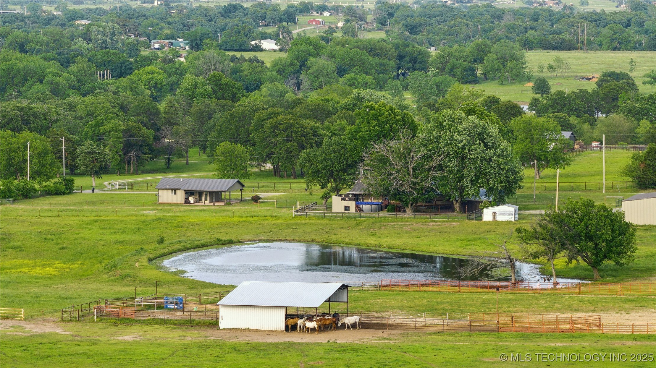 Cushing, Oklahoma, 74023, United States, 1 Bedroom Bedrooms, ,2 BathroomsBathrooms,Residential,For Sale,1840367
